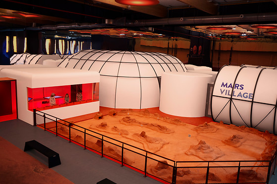 Een gastronomisch verblijf voor 8 bij Euro Space Center (Libin - Luxemburg)