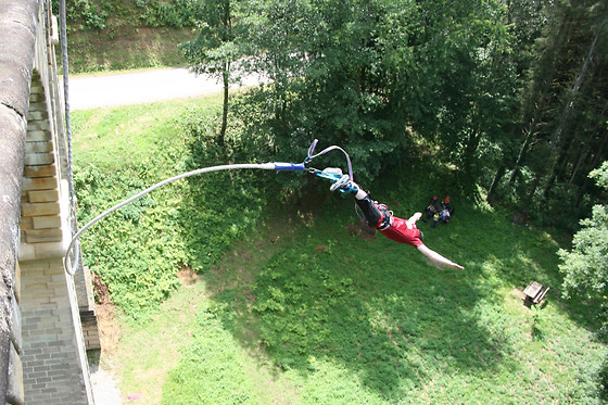 Saut à l'élastique - Adrénaline Élastique - Exermont (08)