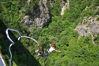Saut en parachute et activités extrêmes