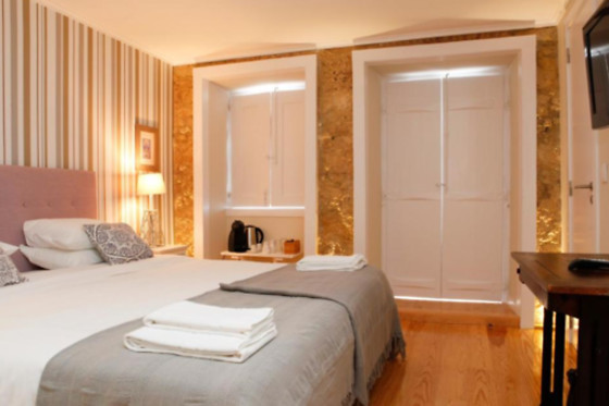 FLORES GUESTHOUSE - photo 0