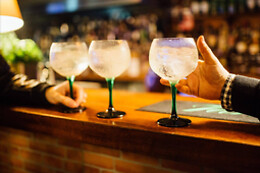 Alavarium - Cocktail Bar