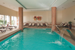 VILA GALE SANTA CRUZ 4*