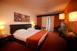 VILA GALE SANTA CRUZ 4*