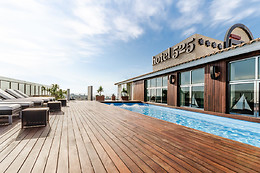 HOTEL 525
